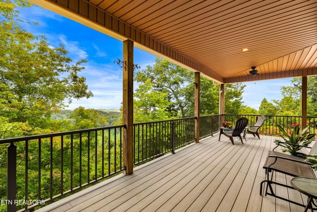 2278 Lower Rinehart Rd, Dandridge, TN 37725