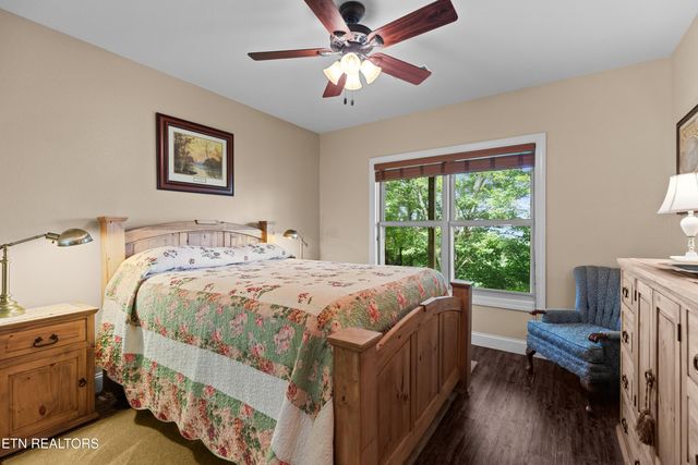 2278 Lower Rinehart Rd, Dandridge, TN 37725
