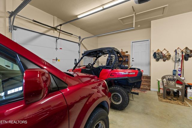 2278 Lower Rinehart Rd, Dandridge, TN 37725