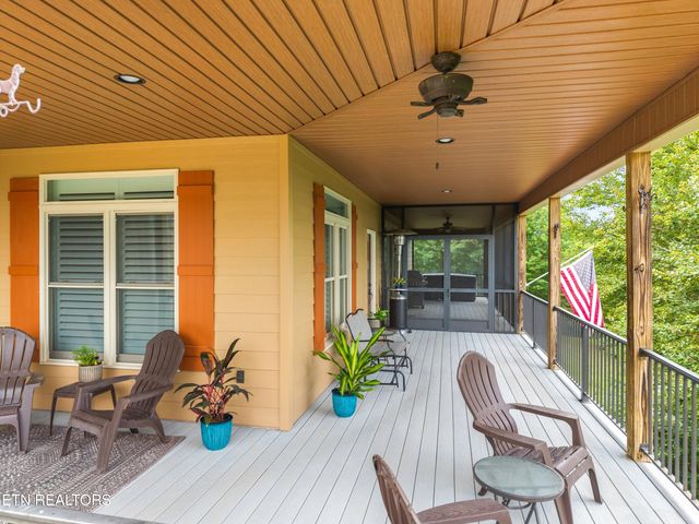 2278 Lower Rinehart Rd, Dandridge, TN 37725
