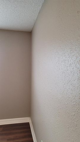 8804 Schick RD C, Austin, TX 78729