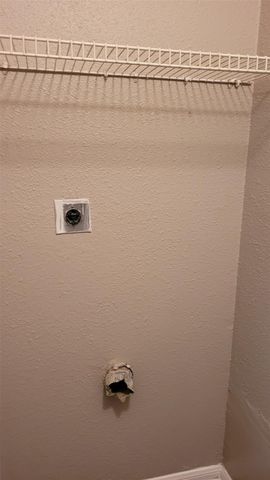 8804 Schick RD C, Austin, TX 78729