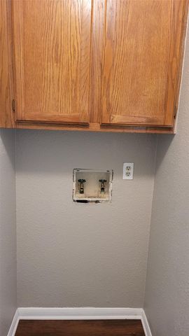 8804 Schick RD C, Austin, TX 78729