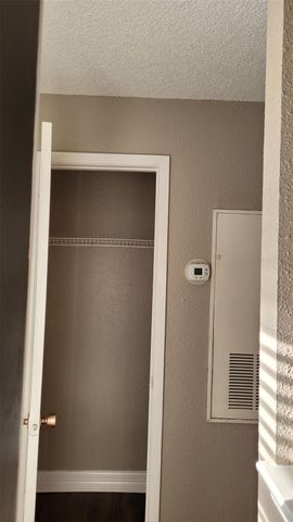 8804 Schick RD C, Austin, TX 78729