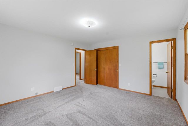 787 CHESTER PLACE, Fond Du Lac, WI 54935