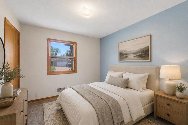 787 CHESTER PLACE, Fond Du Lac, WI 54935