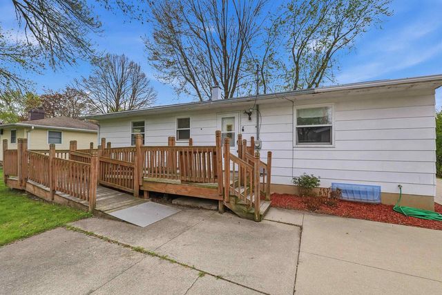 787 CHESTER PLACE, Fond Du Lac, WI 54935