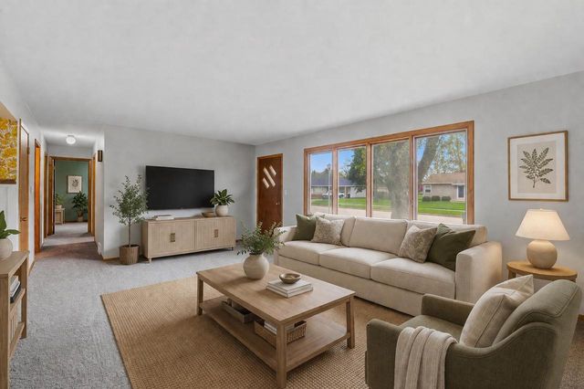 787 CHESTER PLACE, Fond Du Lac, WI 54935