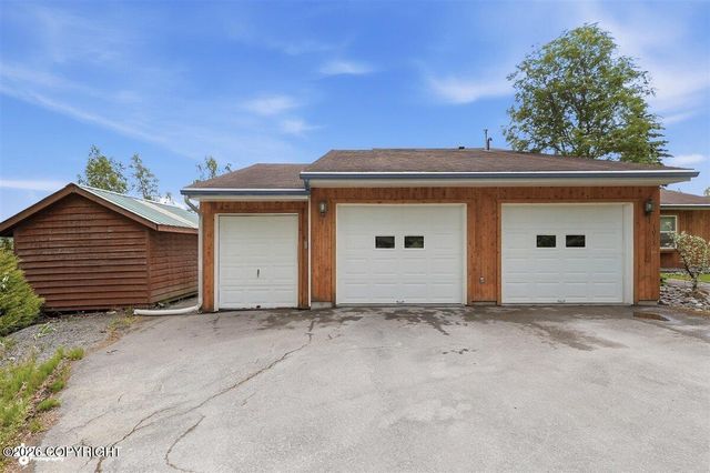 1075 Bogie Court, Soldotna, AK 99669
