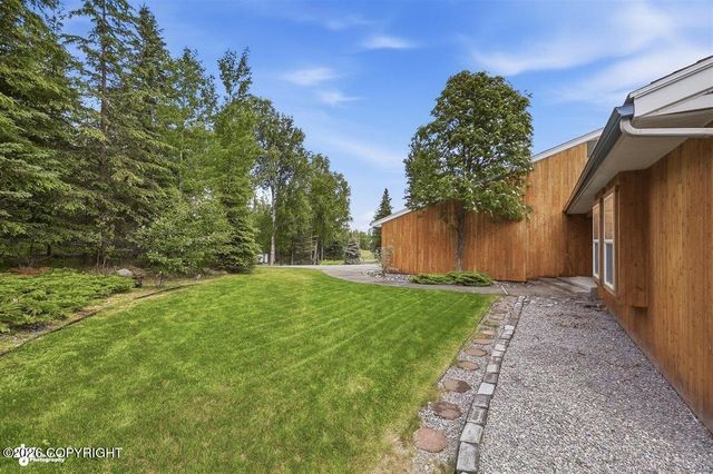1075 Bogie Court, Soldotna, AK 99669