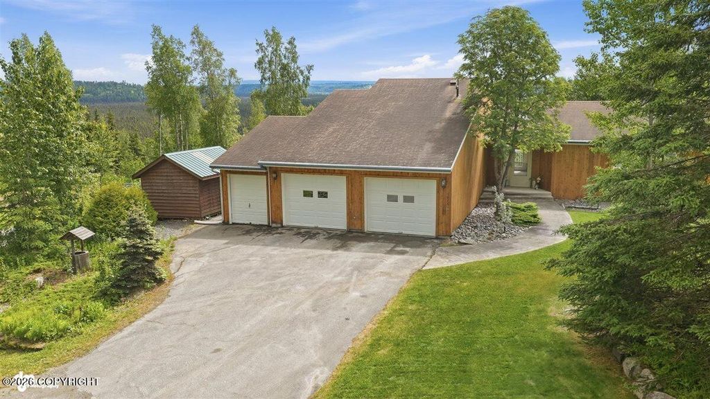 1075 Bogie Court, Soldotna, AK 99669