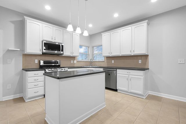 2478 Silver Hill Street, Lewis Center, OH 43035