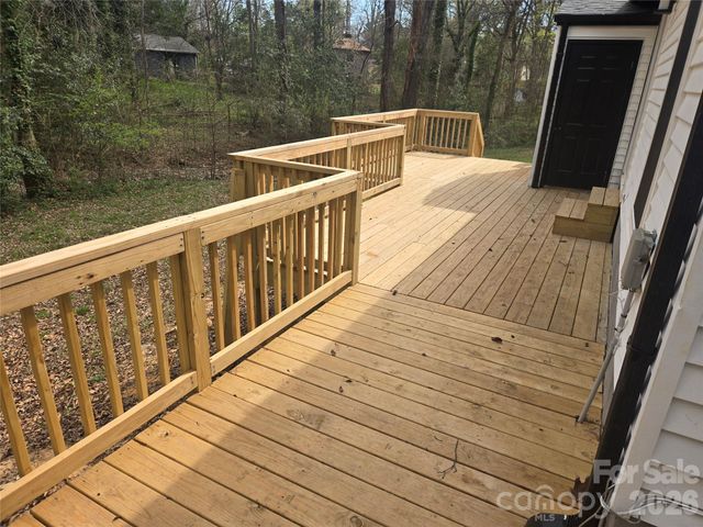 6608 Wagon Oak Road, Charlotte, NC 28212