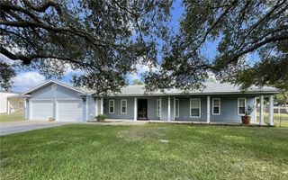 423 S 12th St, Aransas Pass, TX 78336