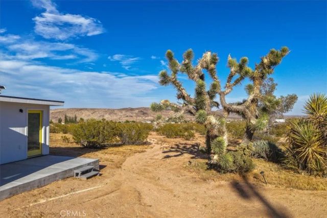 2625 Geronimo Trail, Landers, CA 92285