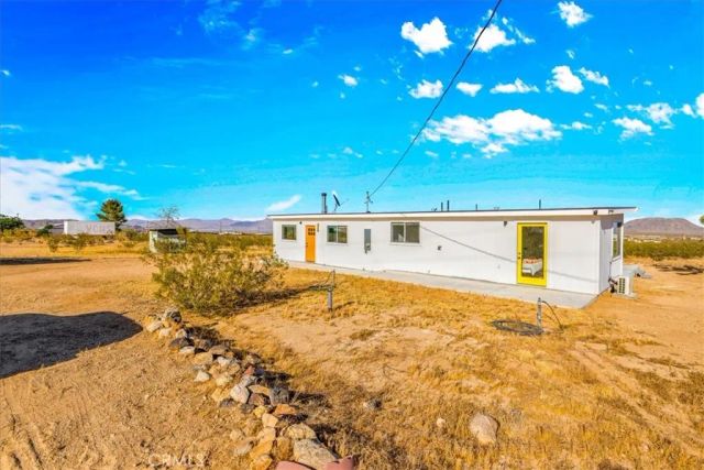 2625 Geronimo Trail, Landers, CA 92285
