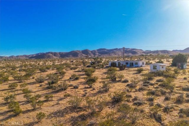 2625 Geronimo Trail, Landers, CA 92285