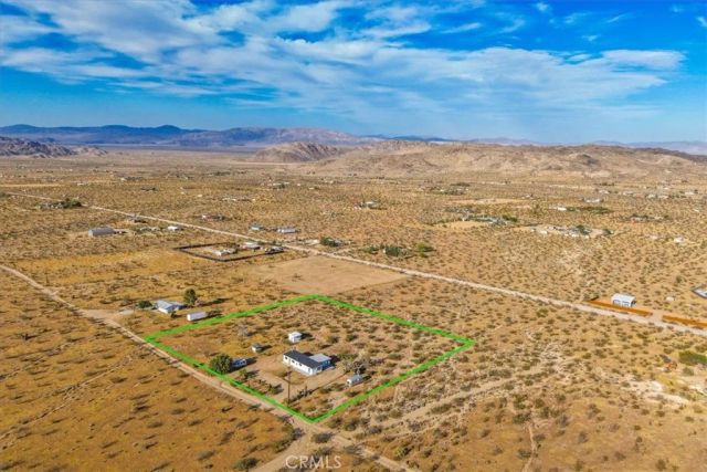 2625 Geronimo Trail, Landers, CA 92285