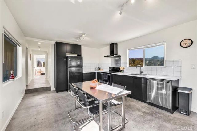 2625 Geronimo Trail, Landers, CA 92285