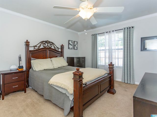 2042 Montreat Pkwy Apt D, Vestavia Hills, AL 35216
