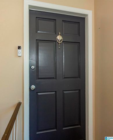 2042 Montreat Pkwy Apt D, Vestavia Hills, AL 35216