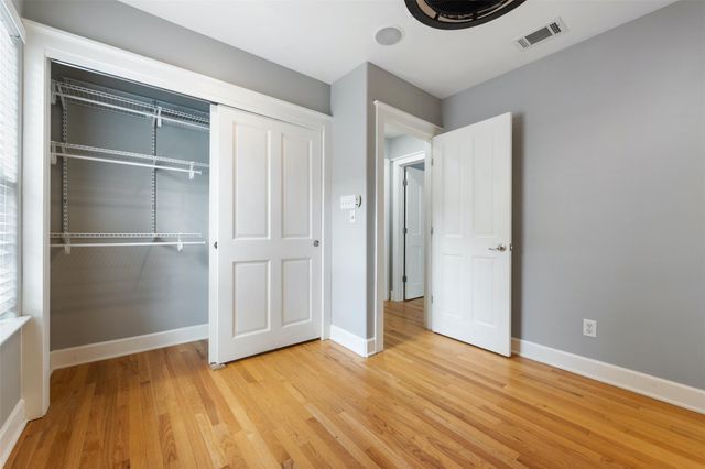 5513 Avenue F A, Austin, TX 78751