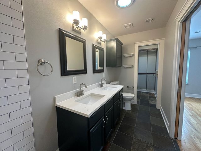 5513 Avenue F A, Austin, TX 78751