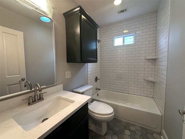 5513 Avenue F A, Austin, TX 78751