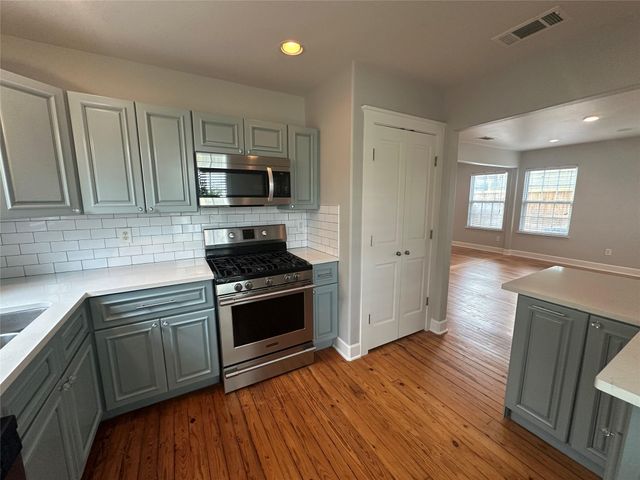 5513 Avenue F A, Austin, TX 78751