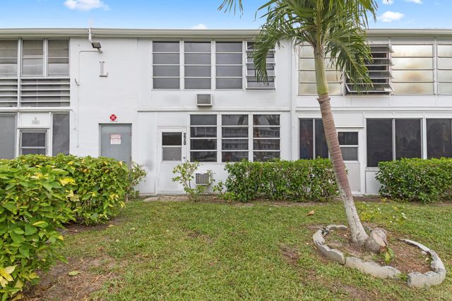 270 Farnham L 270, Deerfield Beach, FL 33442