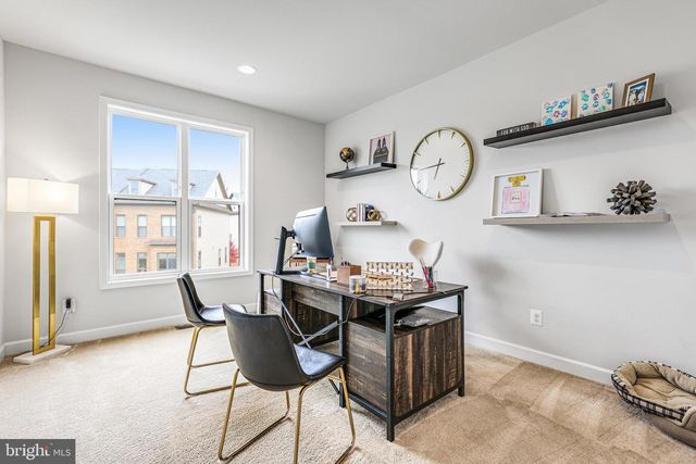 12307 W OAKS DR, Fairfax, VA 22030