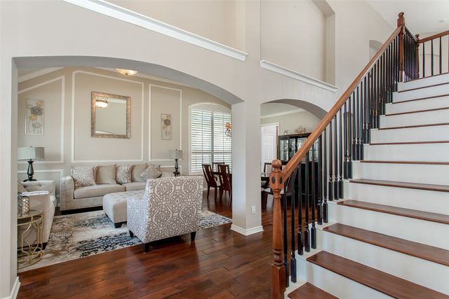 5916 Mossbrook Trail, Dallas, TX 75252