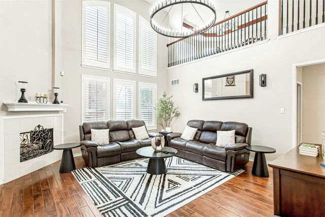 5916 Mossbrook Trail, Dallas, TX 75252