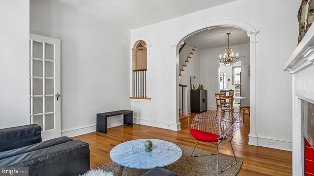2433 S MOLE ST, Philadelphia, PA 19145