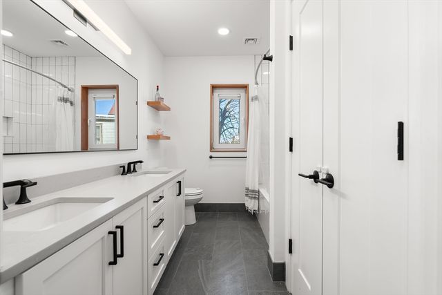 3171 Washington St 204, Boston, MA 02130