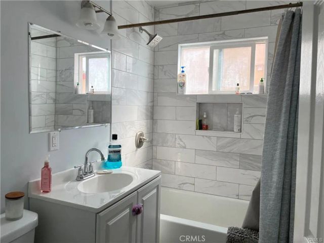 2516 S Rosewood, Santa Ana, CA 92707