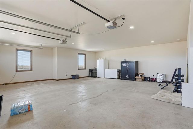 21749 E 1360 Road, Hobart, OK 73651