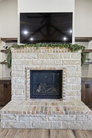 21749 E 1360 Road, Hobart, OK 73651