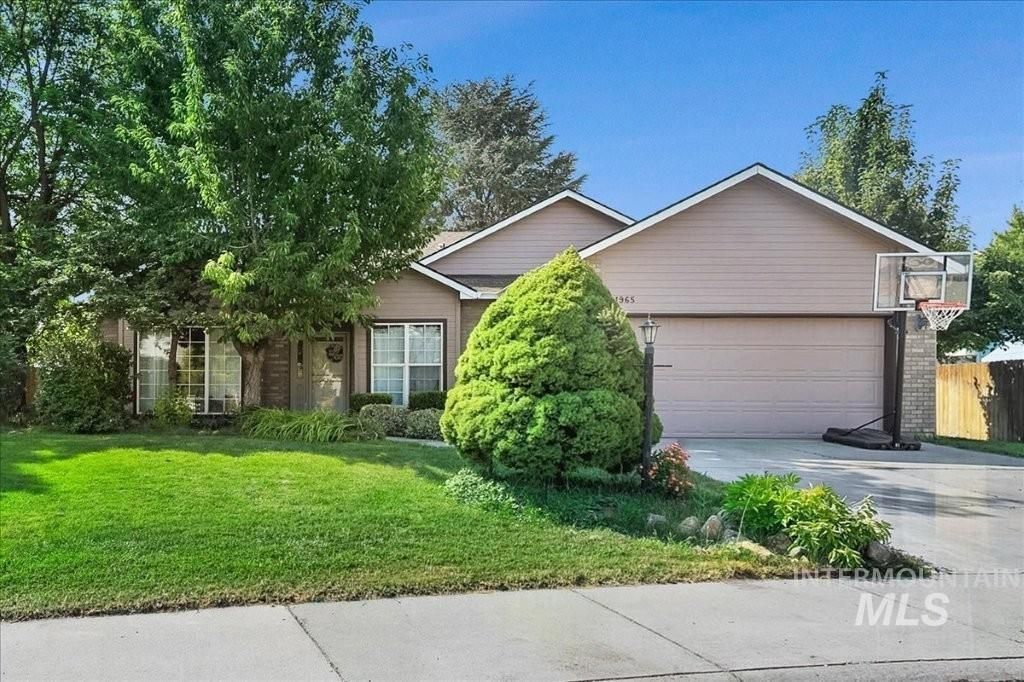 1965 E Meadow Wood St, Meridian, ID 83646 photo 1