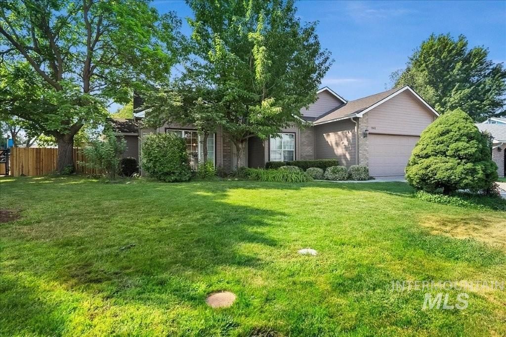 1965 E Meadow Wood St, Meridian, ID 83646 photo 3