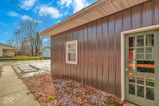 6264 S County Road 1025 E, Crothersville, IN 47229