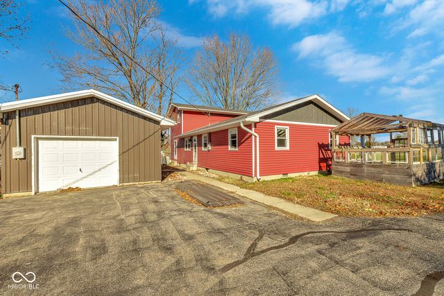 6264 S County Road 1025 E, Crothersville, IN 47229