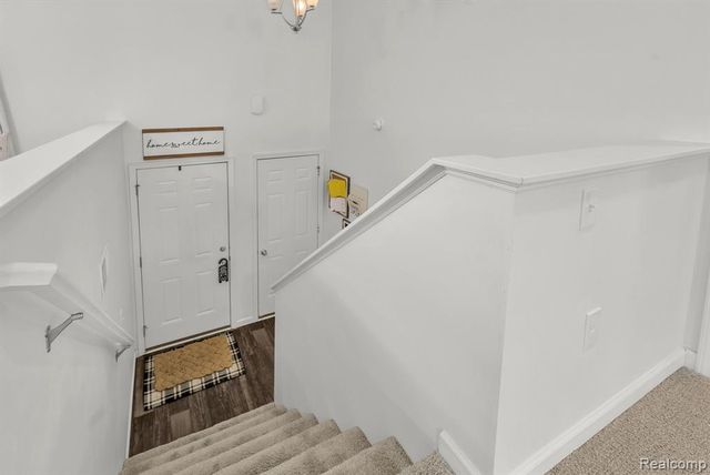 2867 W Fork River Drive, Fowlerville, MI 48836