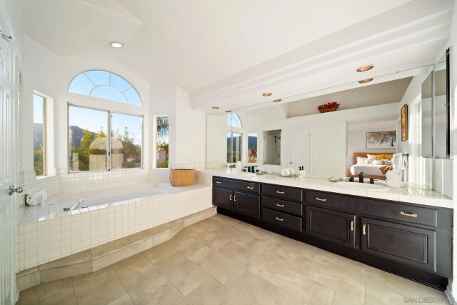 18106 Chieftain Ct, San Diego, CA 92127