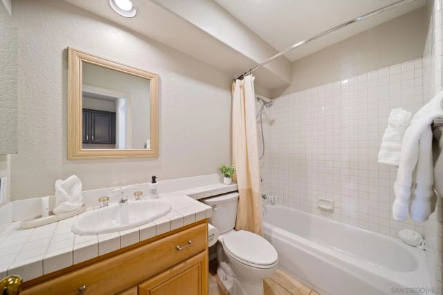 18106 Chieftain Ct, San Diego, CA 92127