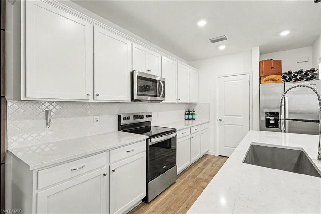 27837 Solis Grande DR, BONITA SPRINGS, FL 34135 — photo 5