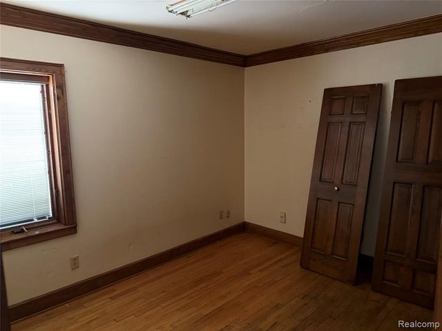 1176 Progress Avenue, Lincoln Park, MI 48146