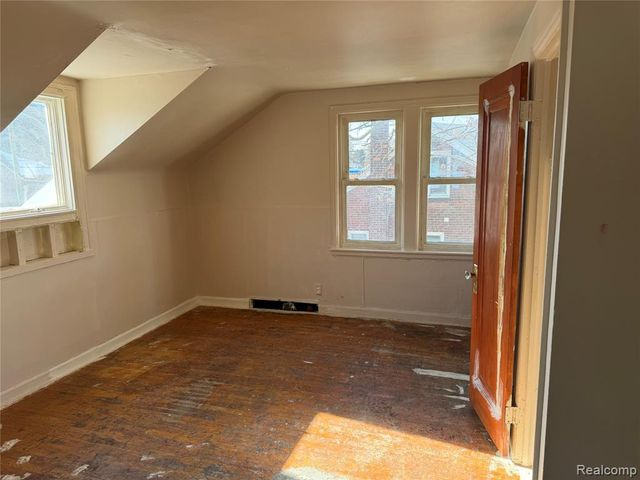 1176 Progress Avenue, Lincoln Park, MI 48146