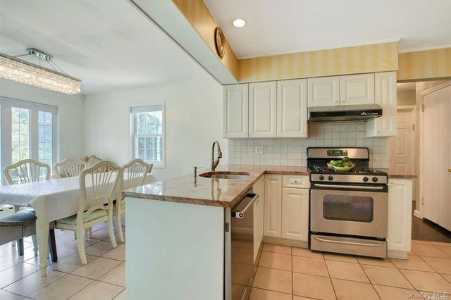 18 Addison Lane, Greenvale, NY 11548