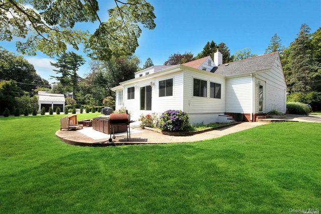 18 Addison Lane, Greenvale, NY 11548